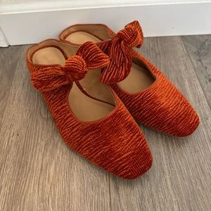 Universal Thread Mary Jane Mule